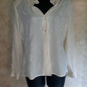 Laura Scott Shear Button Up Blouse A-14